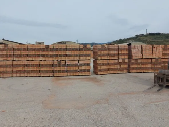 1#6101 Cessione di azienda dedita alla produzione di laterizi