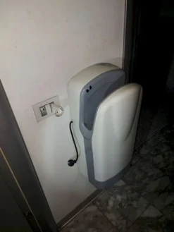 1#8163 Cessione di azienda svolgente l'attività di bar