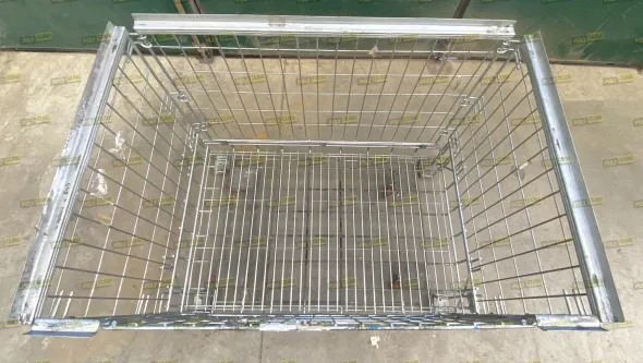 Ceste zincate con ruote o carrelli ripiegabili usati
