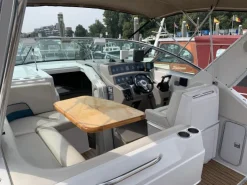 Chaparral 31 Signature