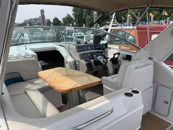 Chaparral 31 Signature
