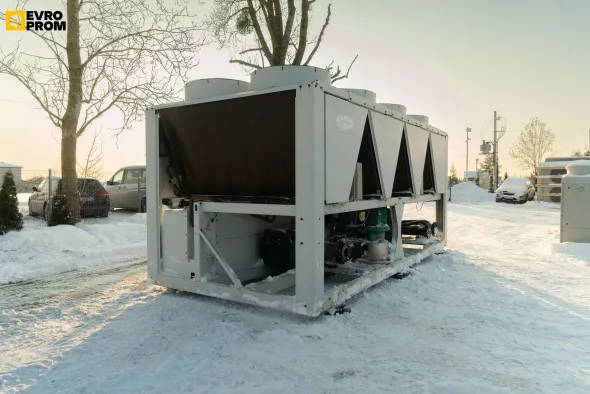Chiller Carrier 465/560 kW | pompa di calore | Garanzia