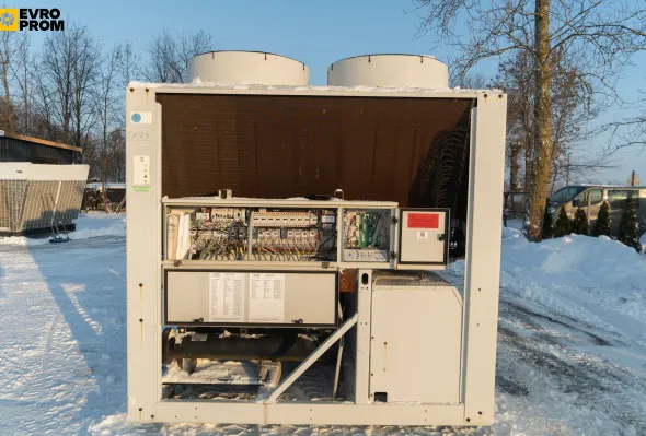 Chiller Carrier 465/560 kW | pompa di calore | Garanzia