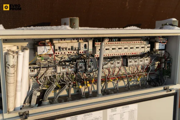 Chiller Carrier 465/560 kW | pompa di calore | Garanzia