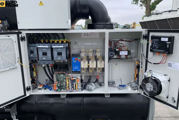 Chiller Carrier watercooled | 829 kW | 2024 Nuovo