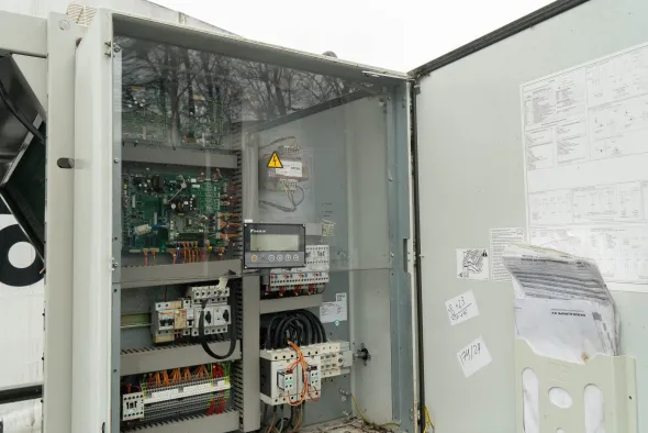 Chiller Daikin 77/87 kW | pompa di calore | Usato