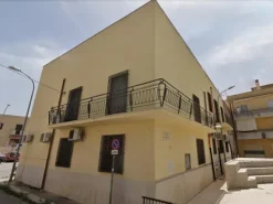 #23609 Cielo terra locato a primario istituto bancario