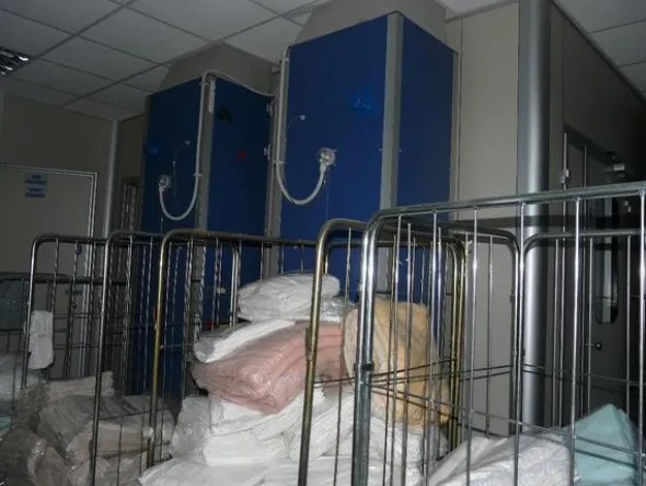 2#3241 Clean room a servizio di area sterilizzazione e confezionamento indumenti sterili