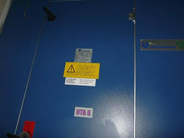 2#3241 Clean room a servizio di area sterilizzazione e confezionamento indumenti sterili