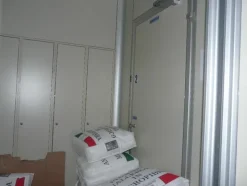 2#3241 Clean room a servizio di area sterilizzazione e confezionamento indumenti sterili