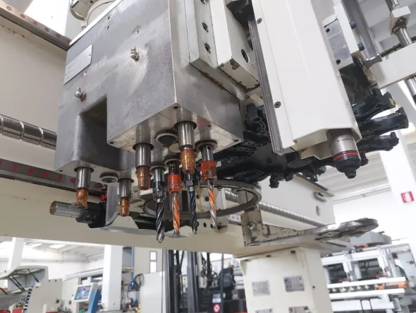 CNC ROUTECH R500