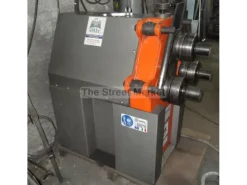 Comac curvatubi curvaprofili curvatrice calandra idraulica