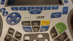 COMAU iTP, Teach Pendant, Unità di comando, Tastierino