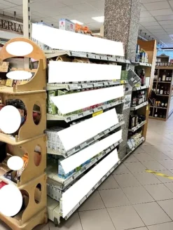 1#7741 Compendio di azienda dedita alla macellazione e al commercio all'ingrosso di bestiame