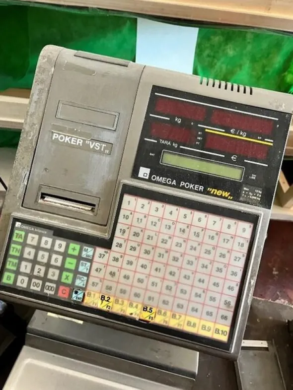 1#7741 Compendio di azienda dedita alla macellazione e al commercio all'ingrosso di bestiame