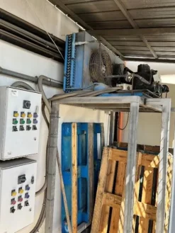 1#7741 Compendio di azienda dedita alla macellazione e al commercio all'ingrosso di bestiame