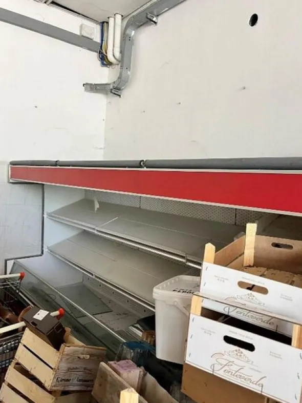 1#7741 Compendio di azienda dedita alla macellazione e al commercio all'ingrosso di bestiame
