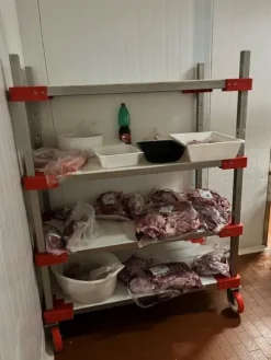 1#7741 Compendio di azienda dedita alla macellazione e al commercio all'ingrosso di bestiame