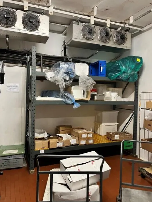 1#7741 Compendio di azienda dedita alla macellazione e al commercio all'ingrosso di bestiame