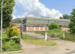 #2536633 Compendio industriale con laboratori e uffici