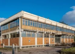 #2536633 Compendio industriale con laboratori e uffici