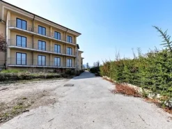 #14702 Complesso alberghiero con area di pertinenza