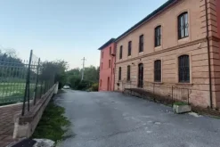 #24984 Complesso alberghiero con bar-ristorante e piscina