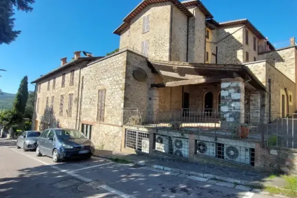 #24985 Complesso alberghiero con bar-ristorante e piscina