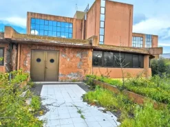 #2515048 Complesso alberghiero e terreno edificabile