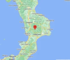 #22968 Complesso alberghiero immerso nel verde della Sila