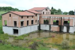 #20904 Complesso alberghiero in corso di costruzione