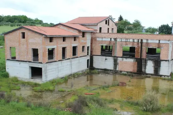 #20904 Complesso alberghiero in corso di costruzione