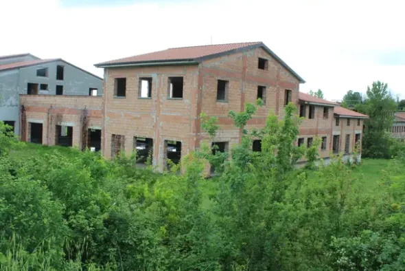 #20904 Complesso alberghiero in corso di costruzione