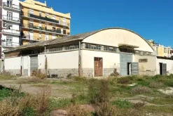 #19446 Complesso artigianale con cortile e pertinenze