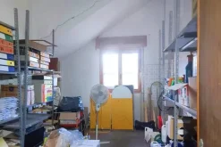 #21456 Complesso commerciale con cortile e pertinenze