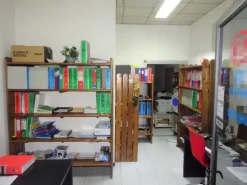 #8679 Complesso commerciale-espositivo con corte esclusiva