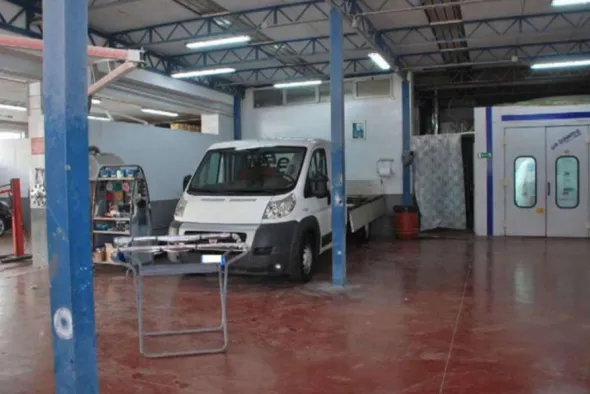 #9532 Complesso commerciale per autosalone e officina