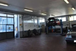 #9533 Complesso commerciale per carrozzeria e officina