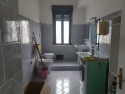 #2638725 Complesso commerciale su due piani