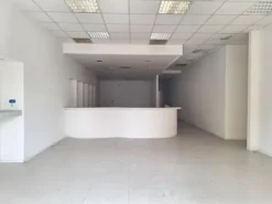 #23546 Complesso commerciale su più livelli