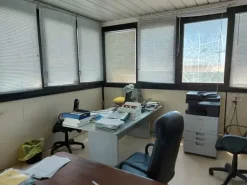 #10550 Complesso con uffici, magazzini, tettoie e piazzali