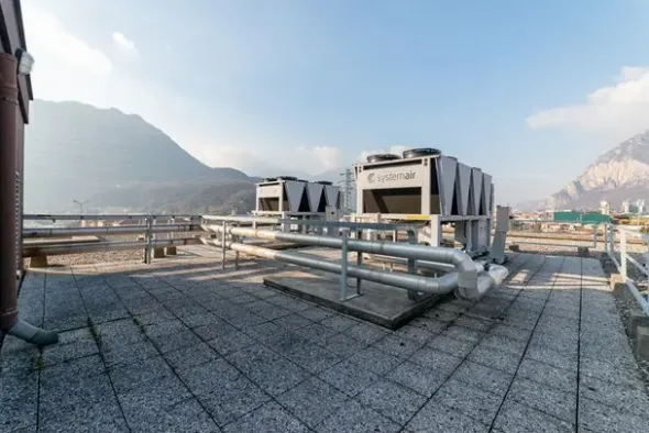 #15091 Complesso direzionale con area di pertinenza esclusiva