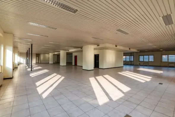 #15091 Complesso direzionale con area di pertinenza esclusiva