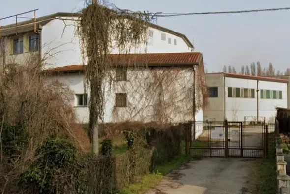 #14785 Complesso direzionale con parcheggio