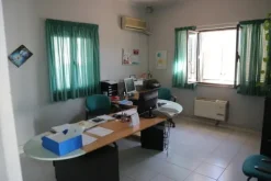 #18116 Complesso industriale con area cortiliva