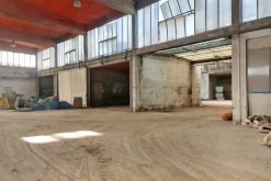 #19873 Complesso industriale con area scoperta