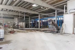 #19873 Complesso industriale con area scoperta