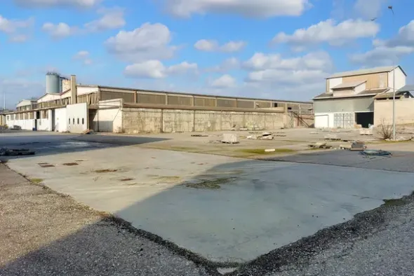 #19873 Complesso industriale con area scoperta