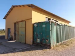 #10534 Complesso industriale con capacità edificatoria e terreni agricoli