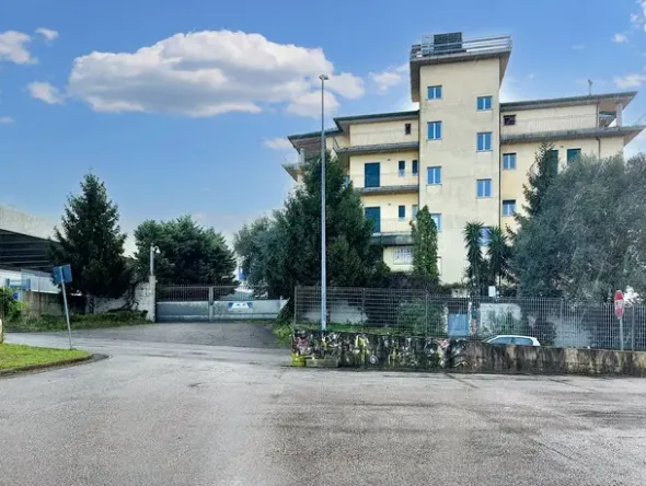 #21015 Complesso industriale con opificio ed uffici